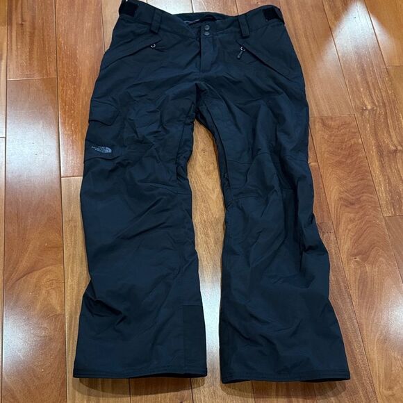 The North Face Women’s Hyvent Insulated Black Cargo Ski Snow Pants size L - Picture 1 of 12